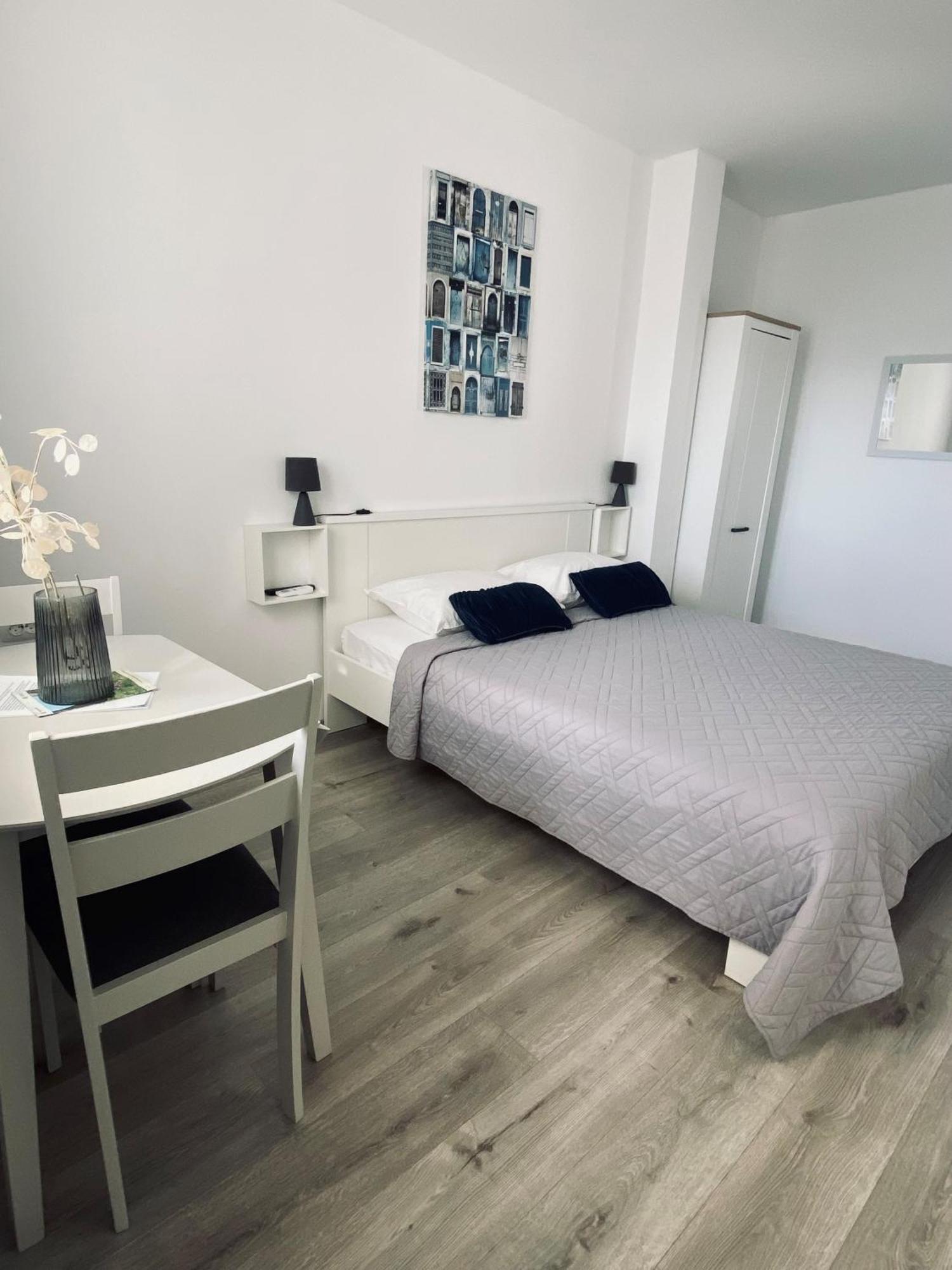 Apartmani Mila Starigrad Paklenica Exterior photo