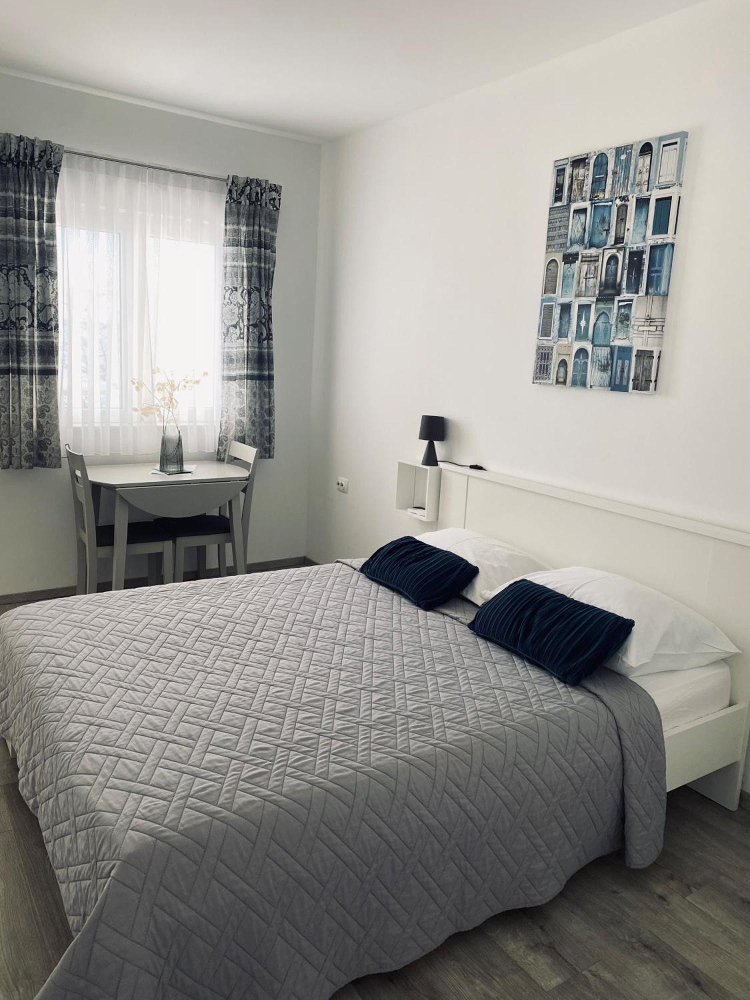 Apartmani Mila Starigrad Paklenica Exterior photo