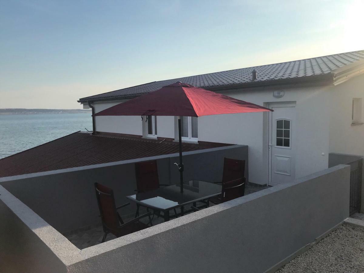 Apartmani Mila Starigrad Paklenica Exterior photo