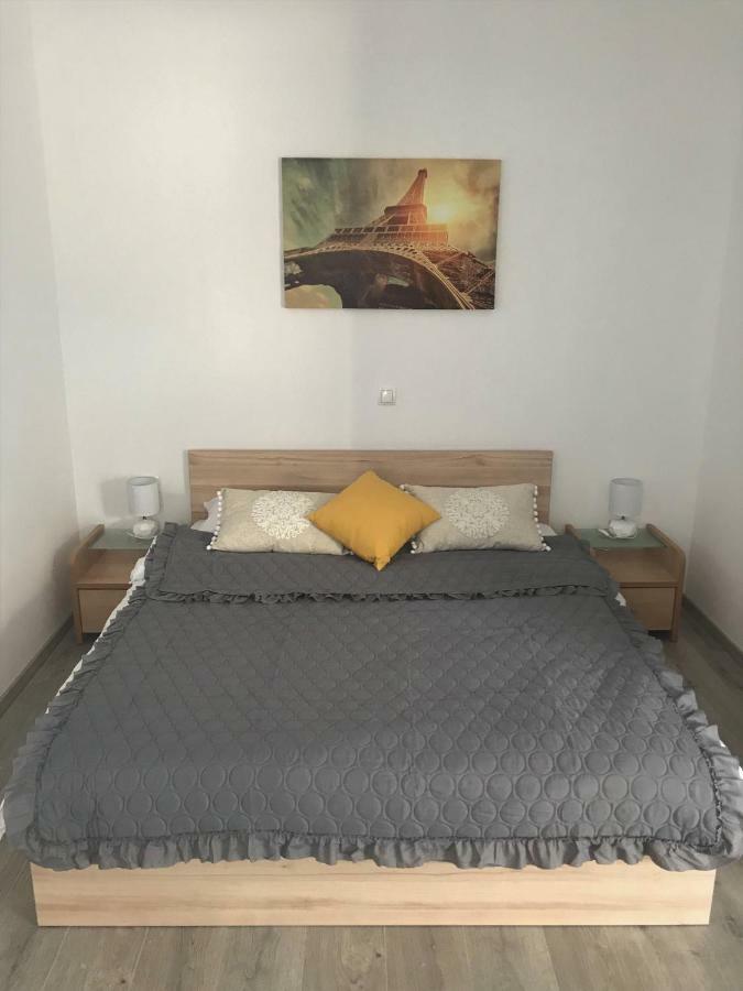 Apartmani Mila Starigrad Paklenica Exterior photo